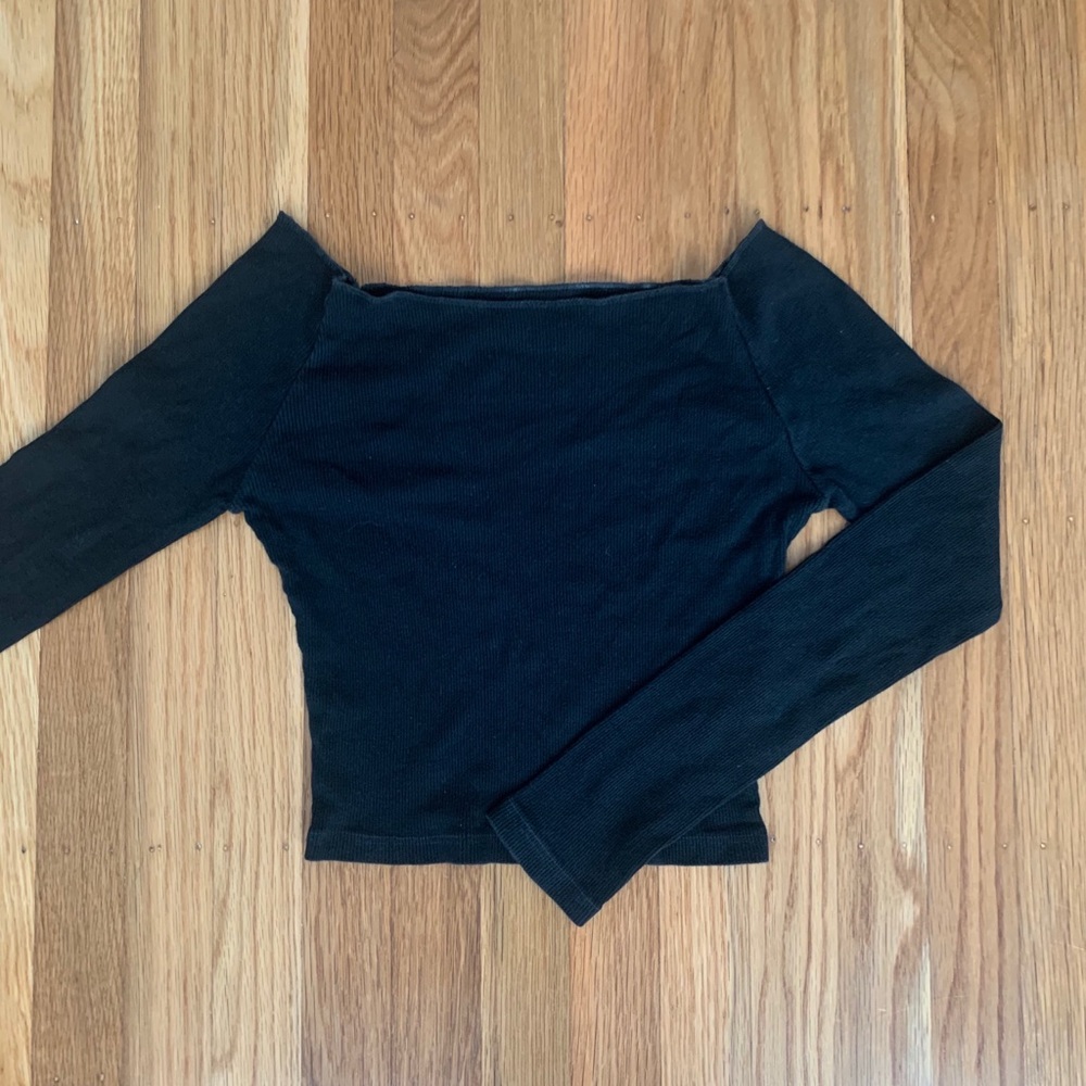 Brandy Melville Scoop Neck Long Sleeve
